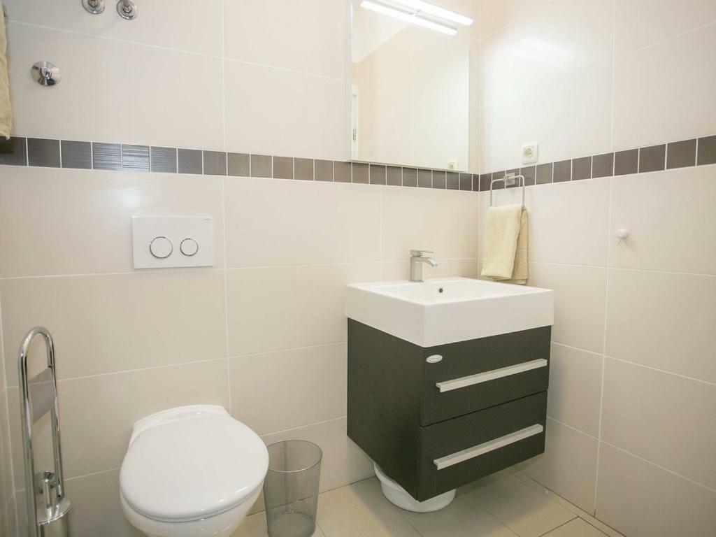 Sesar Apartments Krk - No. 3 Cvita كرك المظهر الخارجي الصورة